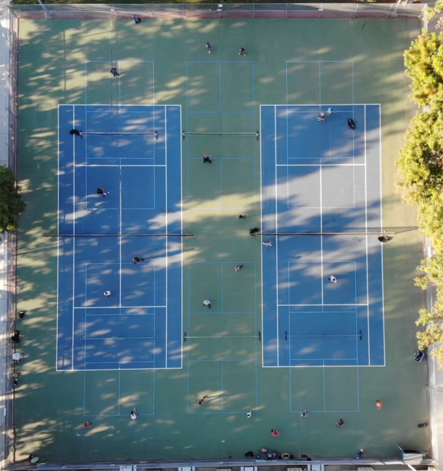 Aerial view of the six lined pickleball courts at Beamer Park